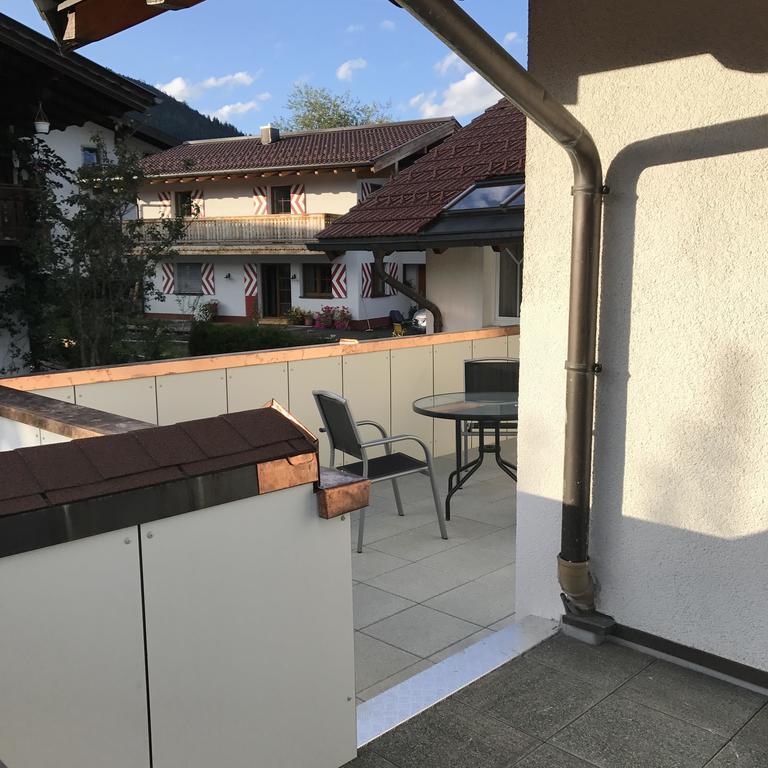 Appartement Haus Meneweger à Flachau Extérieur photo