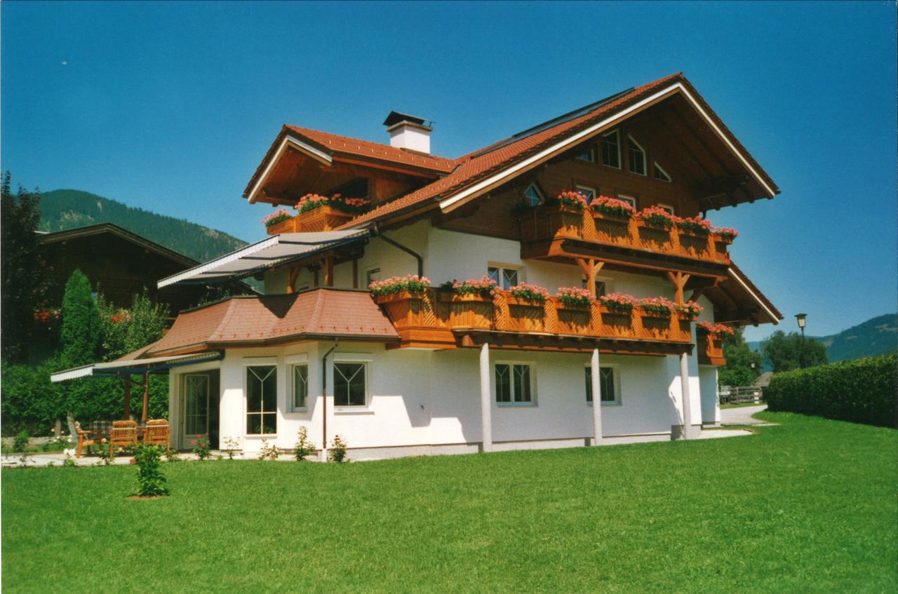 Appartement Haus Meneweger à Flachau Extérieur photo